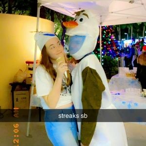 Meet your Posher, Cecilia